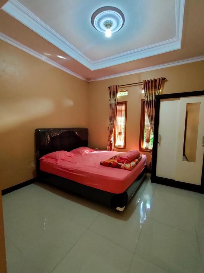 Villa Edwin Puncak โบกอร์ ภายนอก รูปภาพ