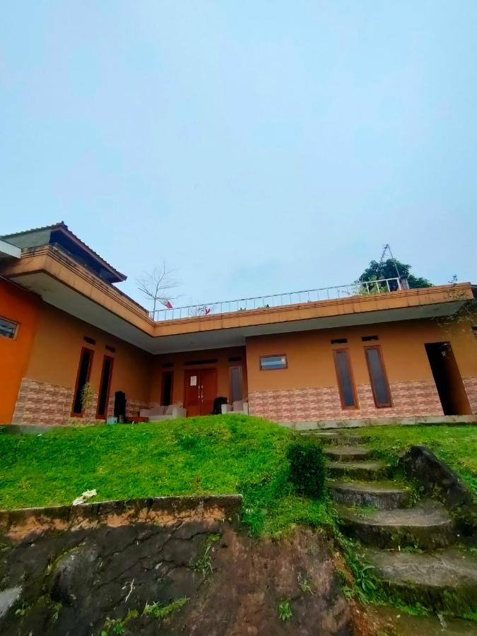 Villa Edwin Puncak โบกอร์ ภายนอก รูปภาพ